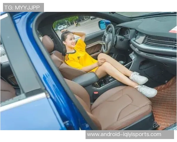 足球车模视频带你领略激情与速度的完美结合尽享视觉盛宴与运动魅力